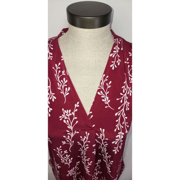 41 Hawthorn Red V-neck tank top Size S - Picture 3 of 7